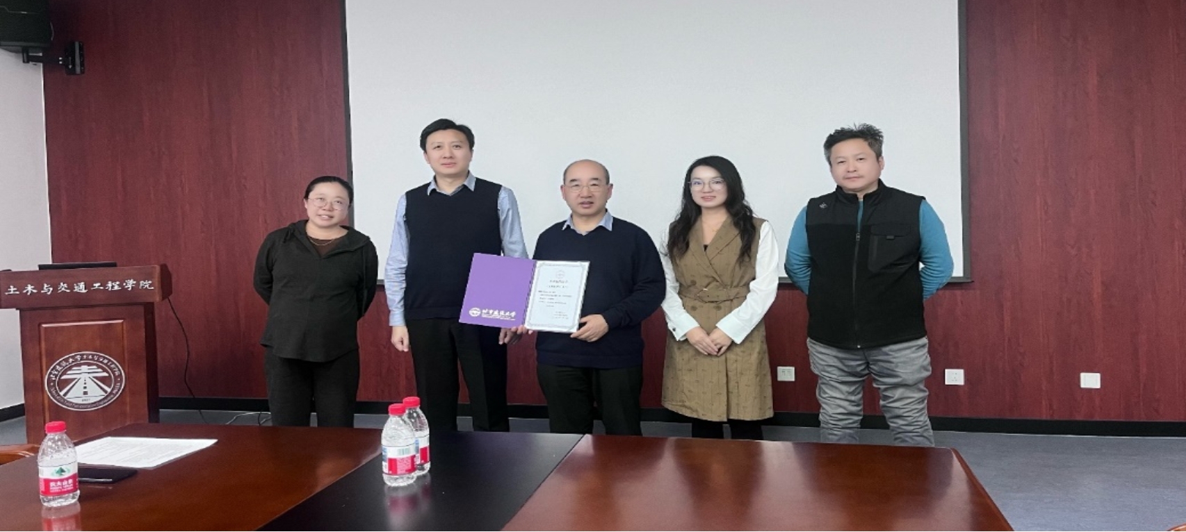 悉尼科技大学终身教授朱信群来我院访问交流